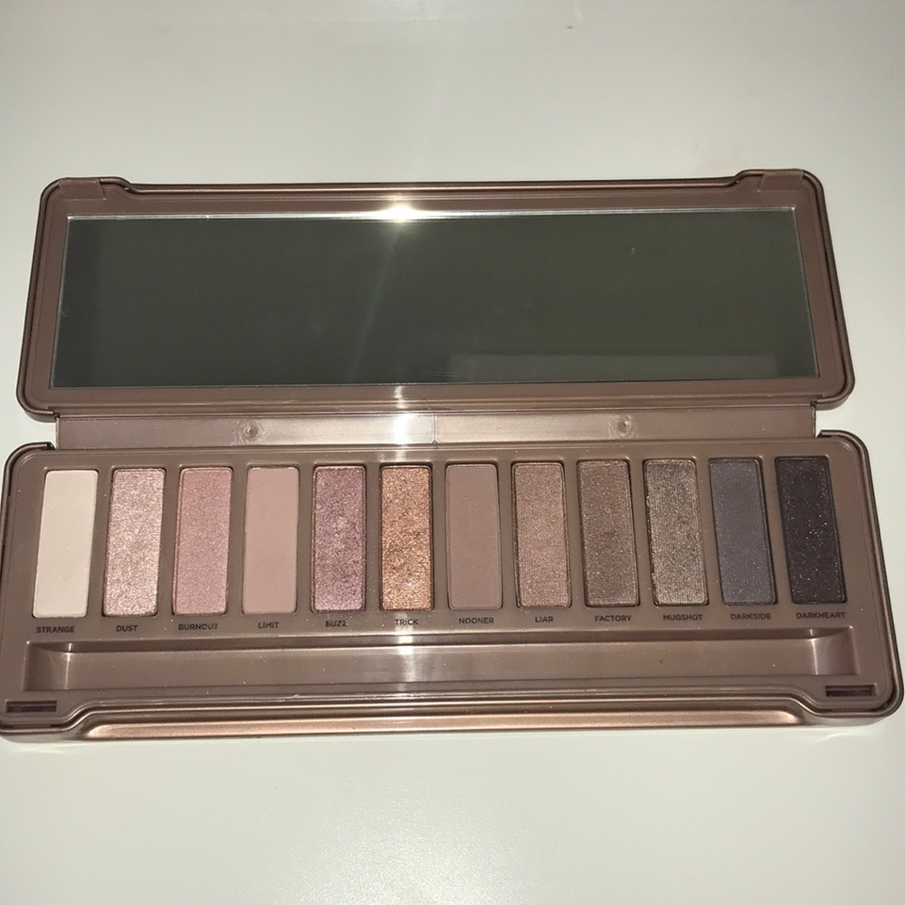 Urban decay naked 3 eyeshadow palette.